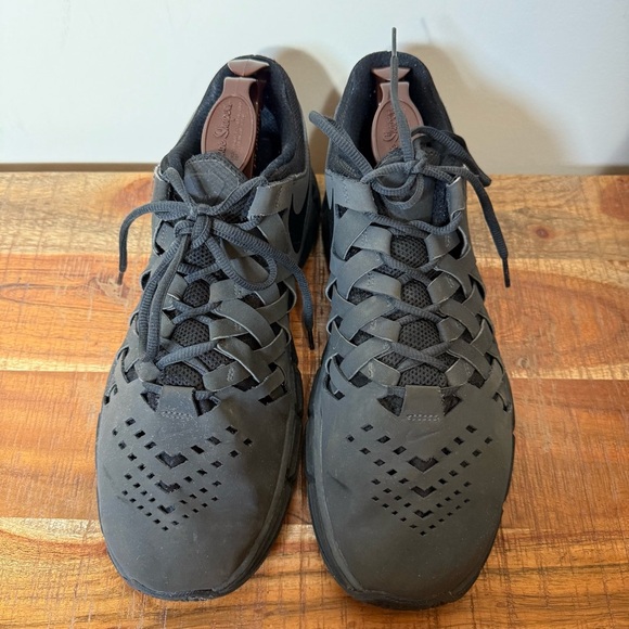 Nike Men’s Lunartrap Training Gray and Black Athletic Shoes, Size 11.5 - Picture 4 of 8